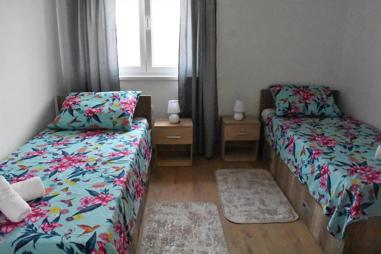 Gasthuis Apartmani Skorpion Kaštela Kroatië