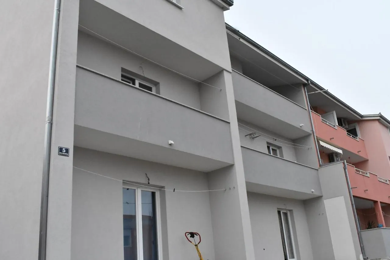 Guest house Apartmani Skorpion Kastela
