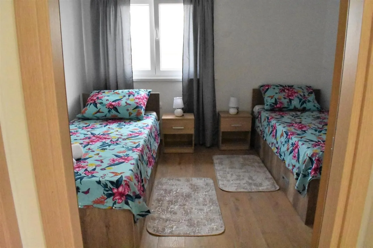 Apartmani Skorpion Kastela
