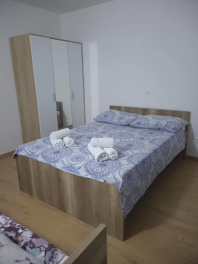 Guest house Apartmani Skorpion Kastela